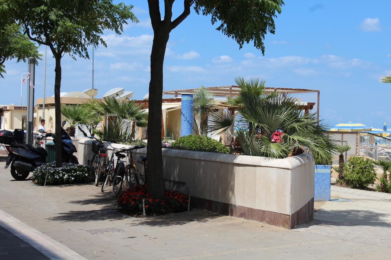 Hotel American Bellaria-Igea Marina Exterior foto